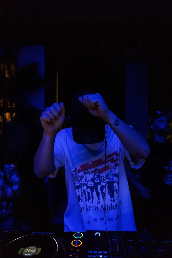 MUTO mid set under the lights
